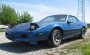 305 Pontiac Firebird fully loaded